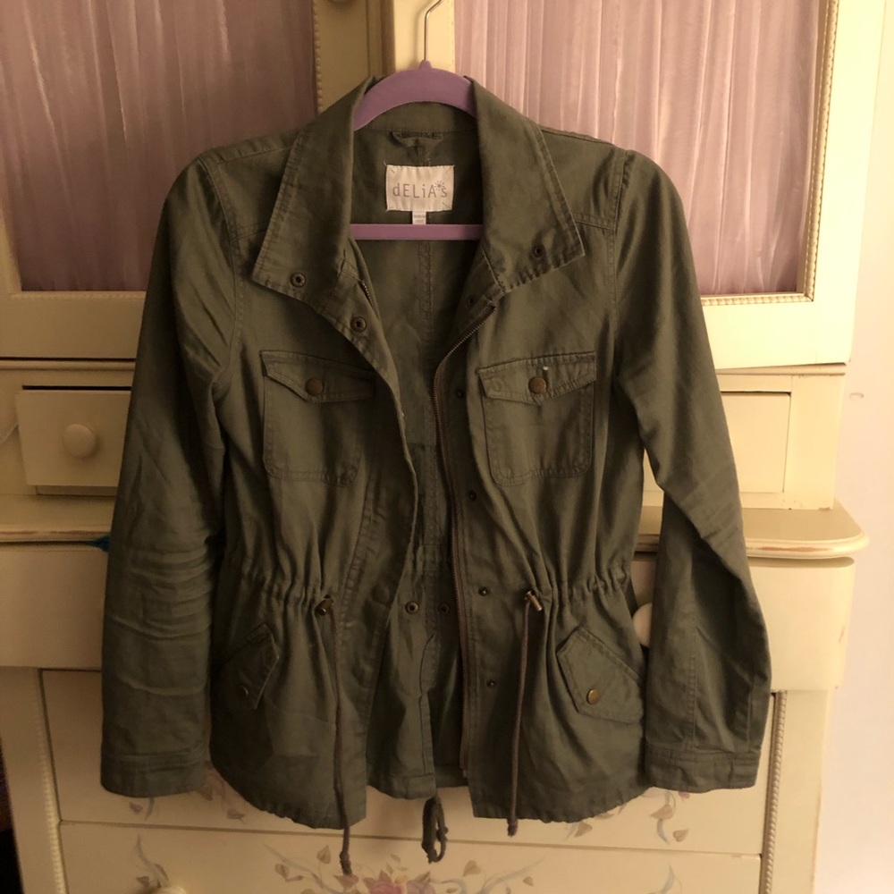 Army Green Jacket! - Picture 2 of 4